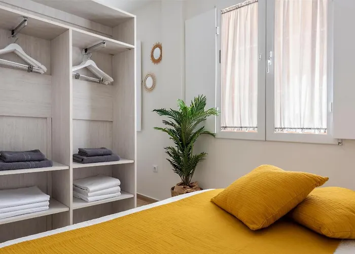 Azafran Suites